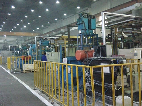 高性能蓄電池叉車(2.0-3.5噸)